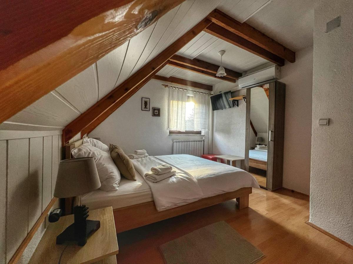 Villa Lykos Plitvice Plitvička Jezera Buitenkant foto