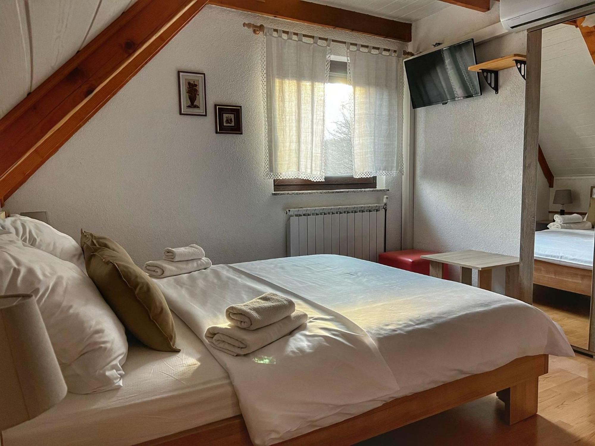 Villa Lykos Plitvice Plitvička Jezera Buitenkant foto