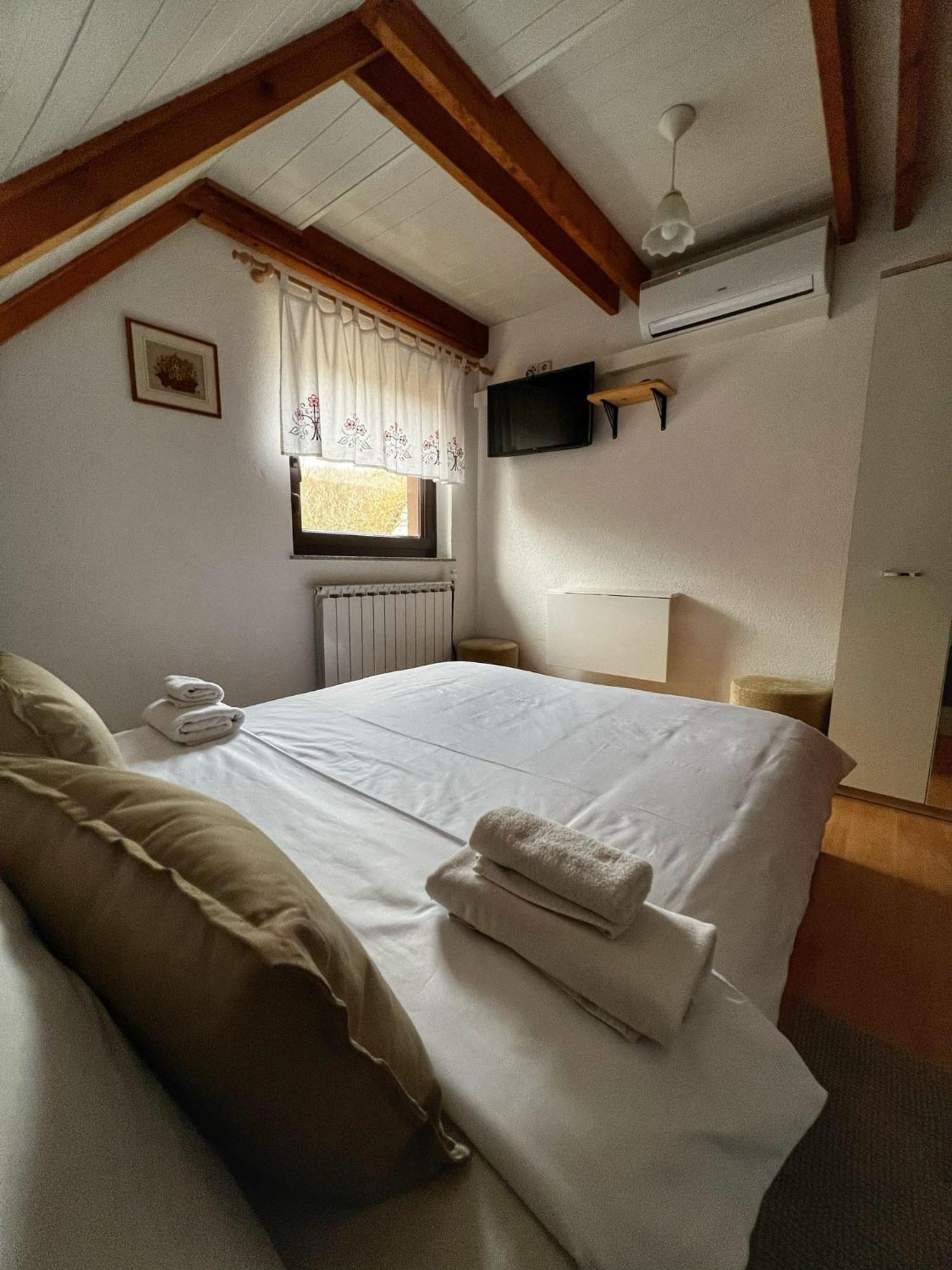 Villa Lykos Plitvice Plitvička Jezera Buitenkant foto