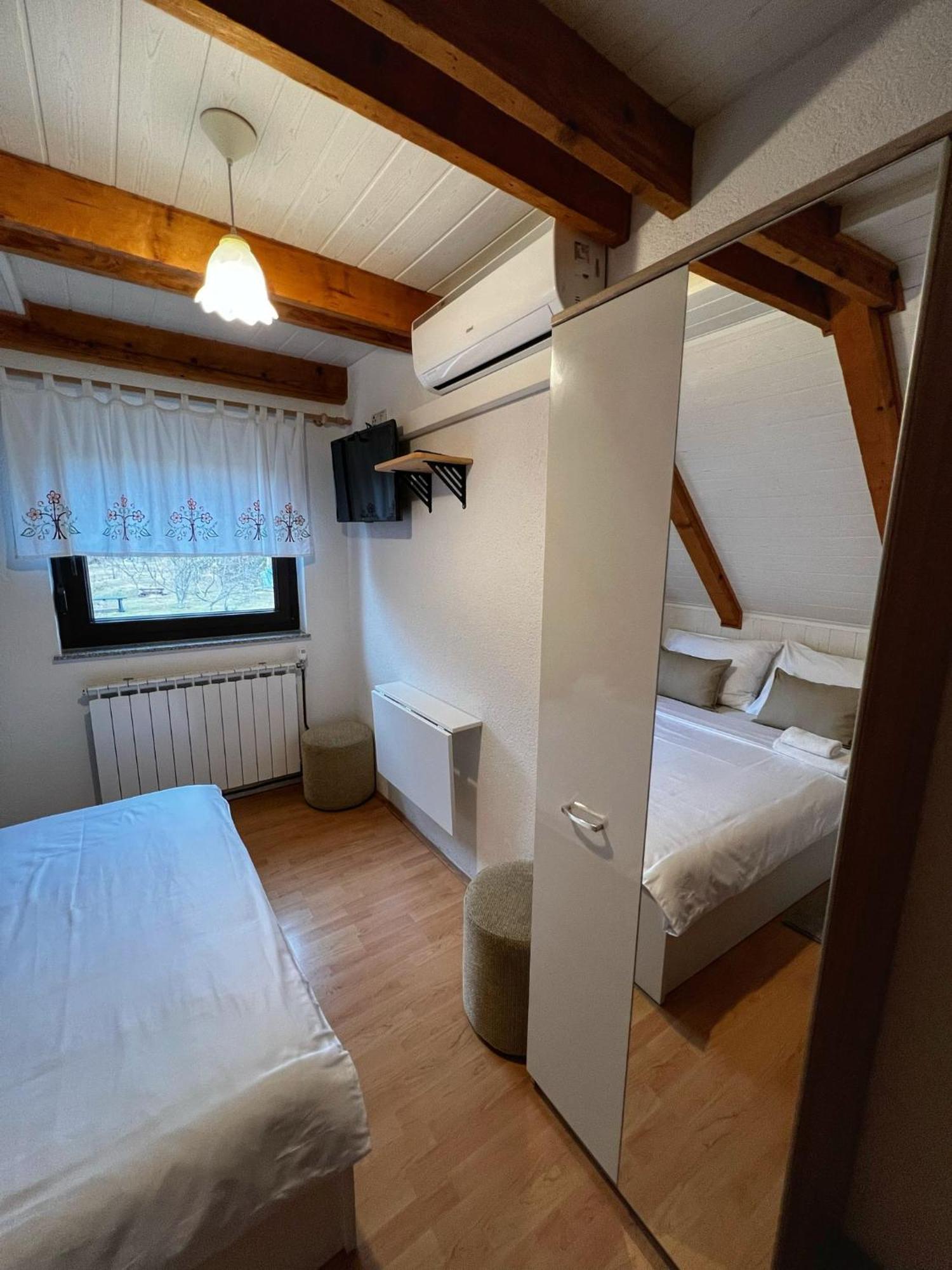 Villa Lykos Plitvice Plitvička Jezera Buitenkant foto